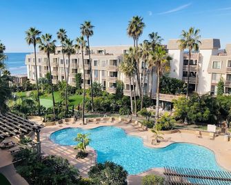 Tropical Beach Resort with Ocean and Harbor Views - Oceanside - Piscine