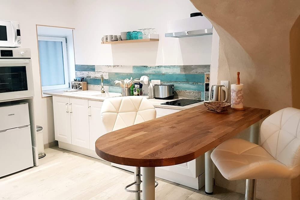 Les Insolites De Champeix - Saint-Floret - Kitchen