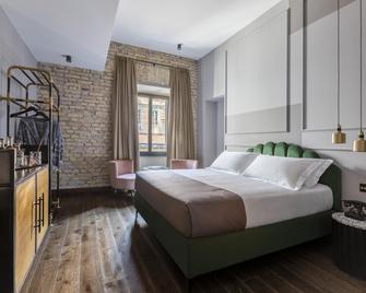 Chapter Roma - Rome - Bedroom