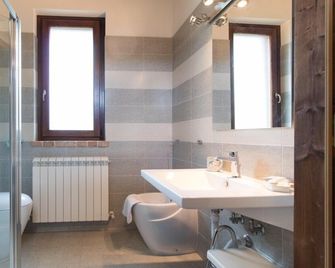 Agriturismo Fattoria Il Bruco - Pila - Badkamer