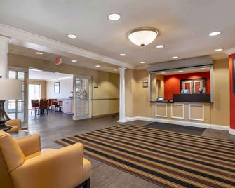 Extended Stay America Suites - Chicago - Ohare - Allstate Arena - Des Plaines - Lobby