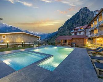 Echor Himalayan Heights Manali - Manali - Басейн
