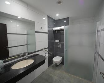 Margoa Hotel Netanya - Netanya - Phòng tắm