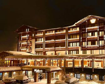 Hotel Wulfenia 4S - Adults Only - Hermagor - Byggnad