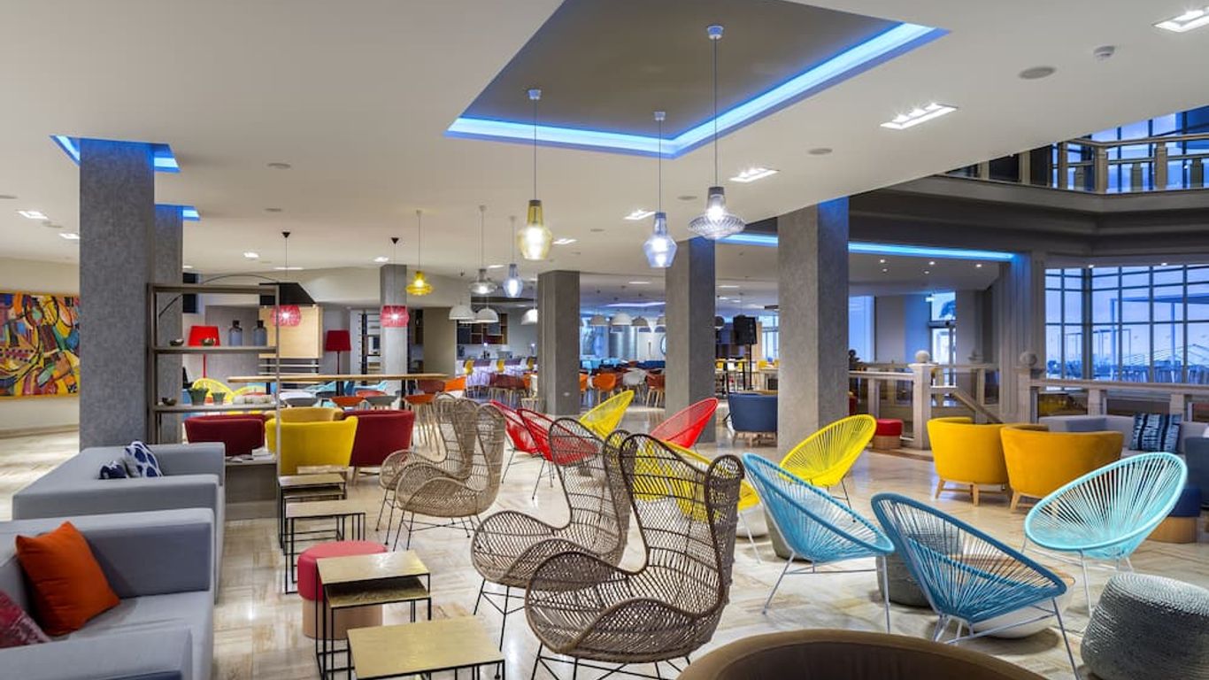 ليوناردو لورا بيتش آند سبلاش ريزورت