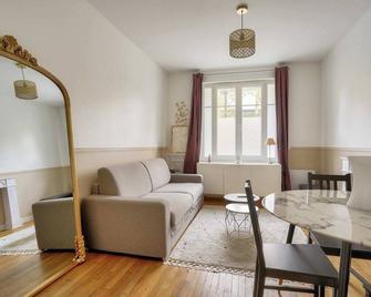 Urban oasis 1BR - Paris - Paris - Stue