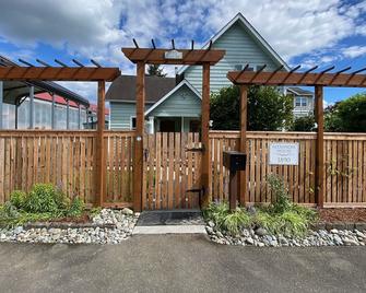 Historic Home Within Walking Distance to Everything! - Snohomish - Building