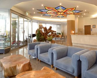 Mutsu Park Hotel - Mutsu - Lobby