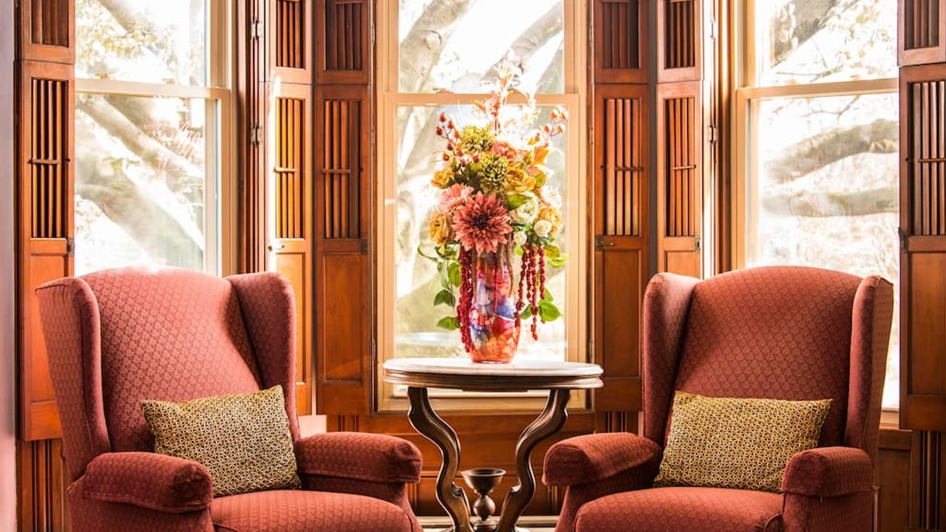 Sutherland House Victorian Bed And Breakfast