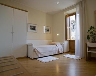 La Locanda di Gino - Sulmona - Bedroom