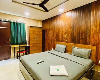 Hotel Ivanna - Indore - Κρεβατοκάμαρα