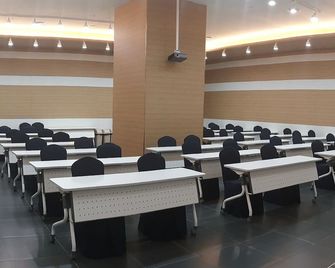 The Recenz Dongdaemun Hotel - סיאול - חדר ישיבות