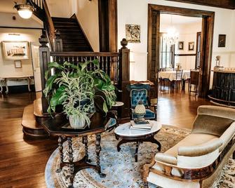 Heritage House Bed & Breakfast - Boutique Adults-Only Inn - Opelika - Lobby