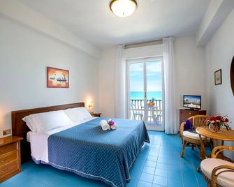 Grand Hotel Excelsior - San Benedetto del Tronto - Camera da letto