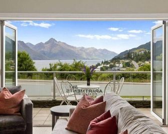 Queenstown House Bed & Breakfast and Apartments - Queenstown - Balkong