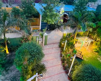 Hotel Green Garden Near Railway Station Ludhiana - Ludhiana - Gebäude