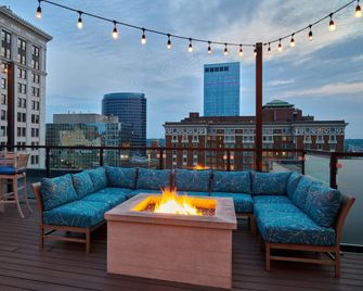 Homewood Suites by Hilton Grand Rapids Downtown, MI - Grand Rapids - Balkón