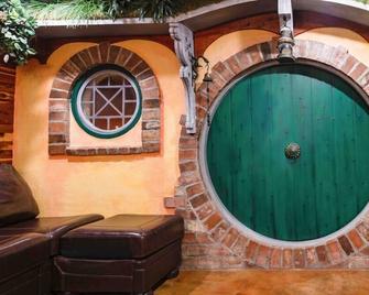 The Hobbit House, Fantasy comes Home! - Russellville - Pool