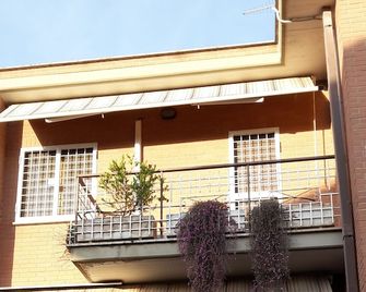 Nuova Fiera Apart. - Roma - Edificio
