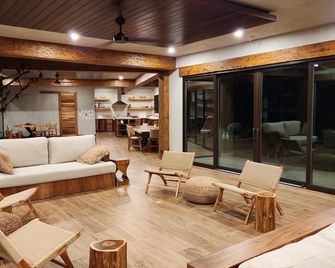 Lamangata Luxury Surf Resort - Dominical - Sala de estar