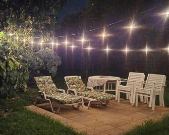 Cozy Home Away From Home! br3 Bedroom/2 Bath. Screened Room - Palm Bay - Patio