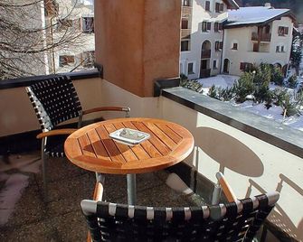 Apartment Chesa Prasüra 10 by Interhome - Sils im Engadin/Segl - Balcony
