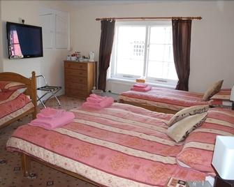 Britannia Inn - Sherborne - Bedroom