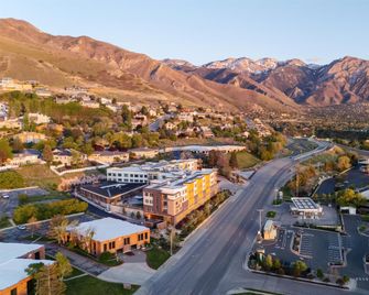Home2 Suites by Hilton Salt Lake City-East - Salt Lake City - Building