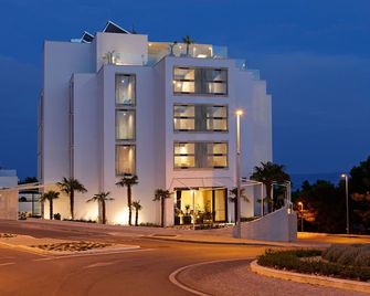 Lifestyle Hotel Vitar - Adults Only - בול - בניין