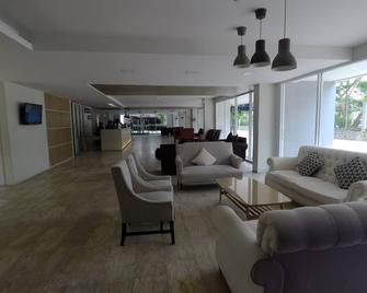 D@Sea Hotel - Sattahip - Living room