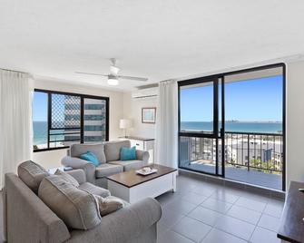 Langley Park Apartments - Maroochydore - Living room