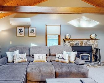 Nature's Nook - Damariscotta - Sala de estar
