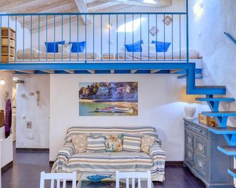 Ivana Apartment - Levanto - Wohnzimmer