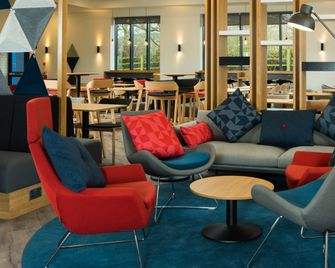 Holiday Inn Express Birmingham Airport NEC by IHG - Birmingham - Lounge