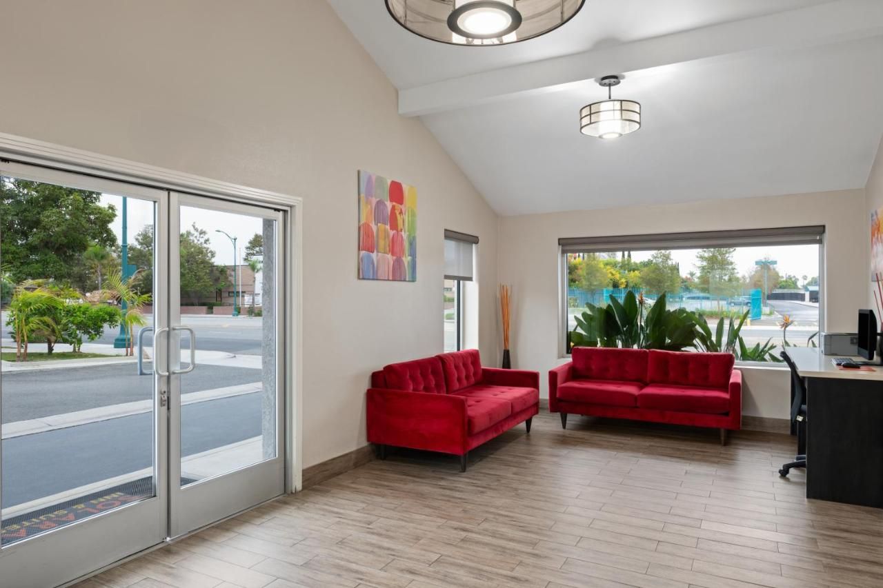 Solara Inn and Suites thumbnail 3