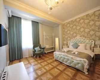 Guest House Batumi Globus - Batum - Habitación