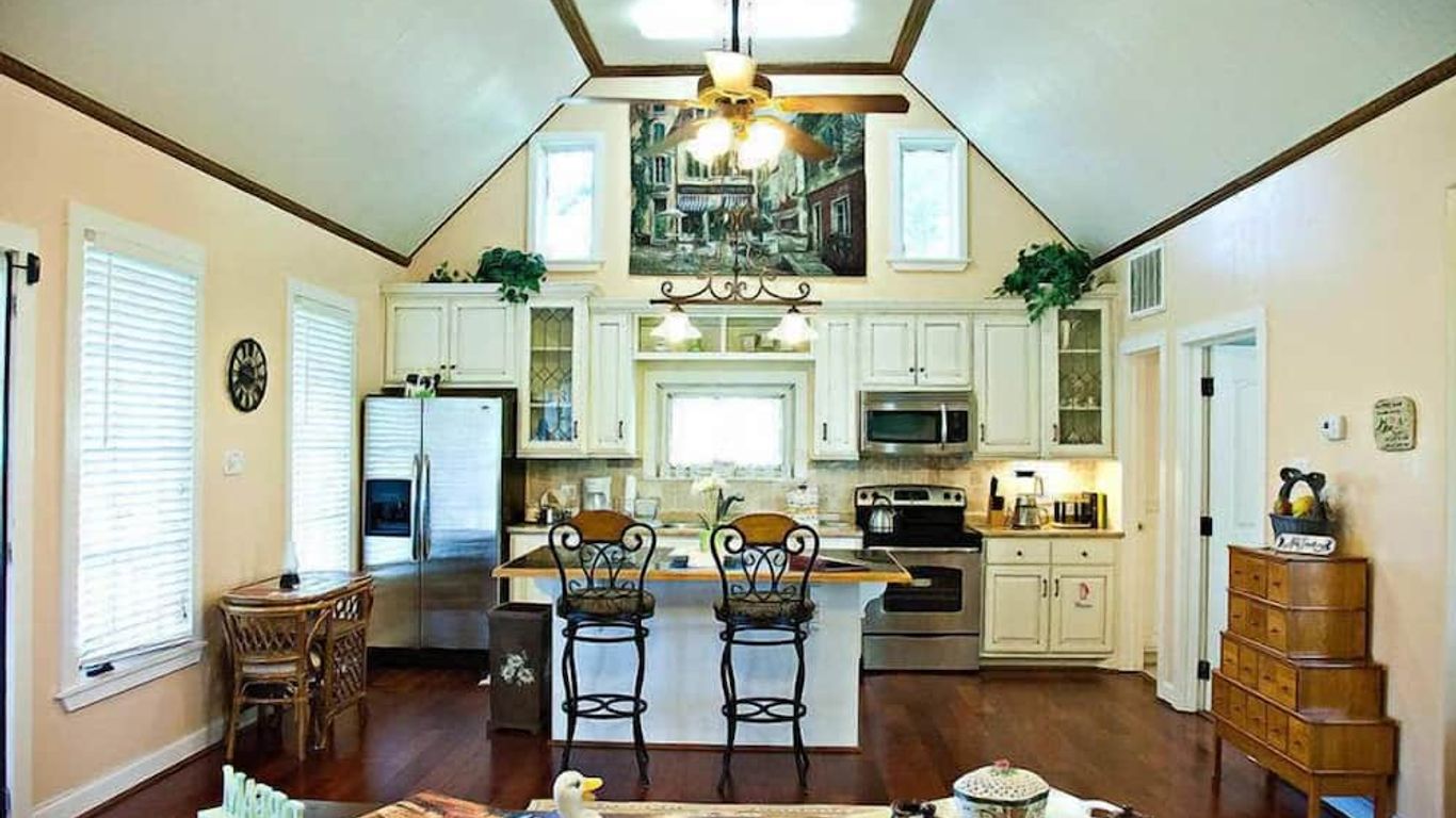 Lillian Farms Bed & Breakfast