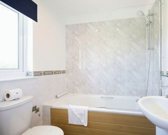 The Birdham Hotel & Restaurant - Bembridge - Badkamer