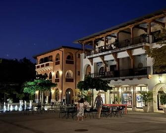 Las Catalinas - Studio Cazenovia centrally located, short walk to beach - Potrero - Edificio