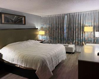 Fairborn Hotel and Inn - Fairborn - Bedroom