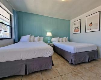 Ocean Holiday Motel - Daytona Beach - Sovrum