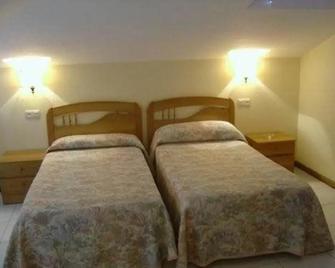 Hotel Viar - Cabezón de la Sal - Yatak Odası