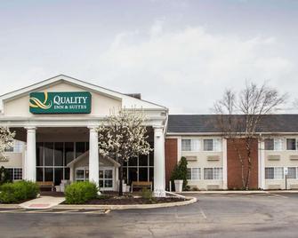 Quality Inn & Suites - Saint Charles - Building