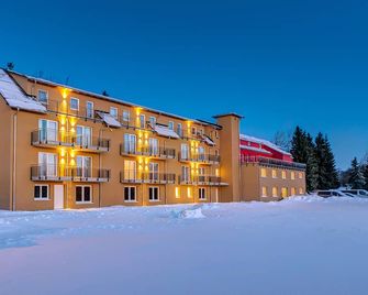 Hotel Traumblick - Oberhof - Gebouw