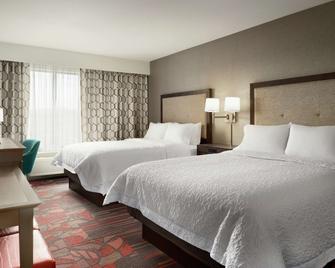 Hampton Inn & Suites St. Louis/Alton, IL - Alton - Bedroom
