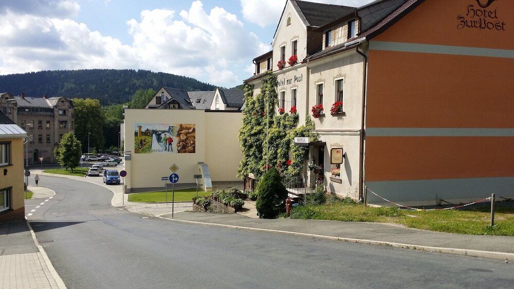 Hotel zur Post - Klingenthal - Buiten zicht