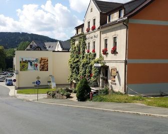 Hotel zur Post - Klingenthal - Buiten zicht