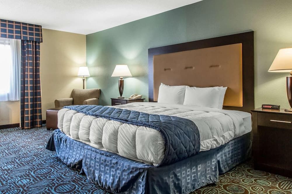 Regency Inn & Suites New London Mystic - New London - Habitación