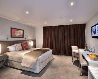 The St James Premium Accommodation - האנמר ספרינגס - חדר שינה