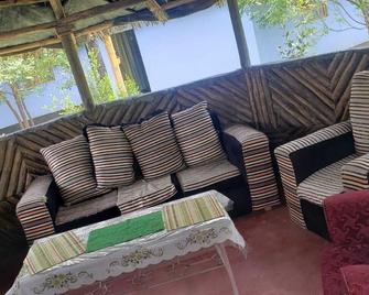 Nelnas Holiday Home(Airbnb)In Nakuru City - Nakuru - Living room